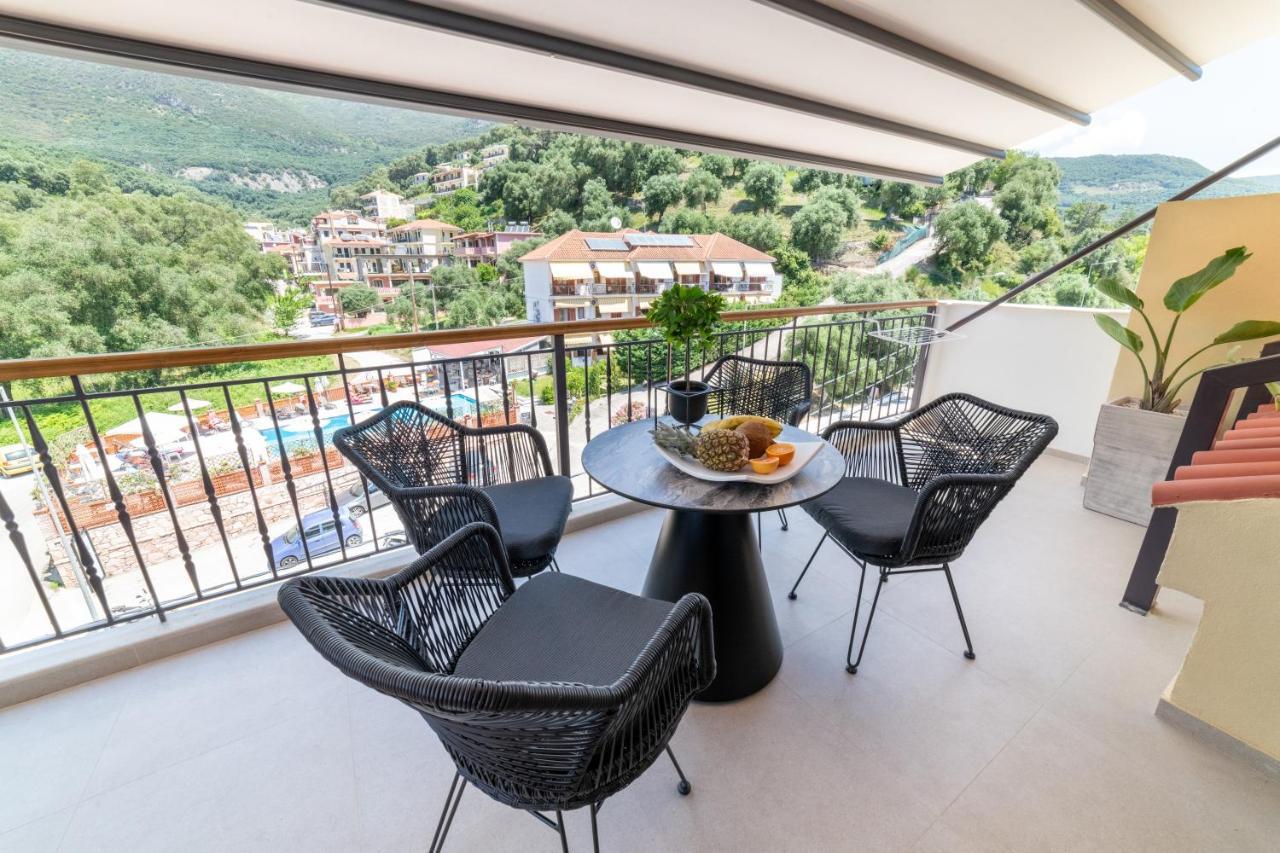 Anesis Deluxe Apartments Parga Exterior photo